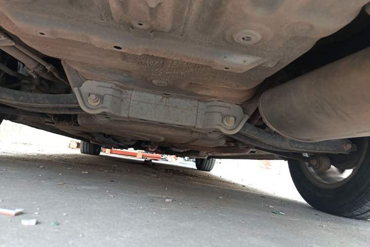 Used CHANGAN Alsvin V3 2015 1.4L Manual Meiman Model China IV Standard Chassis Rear