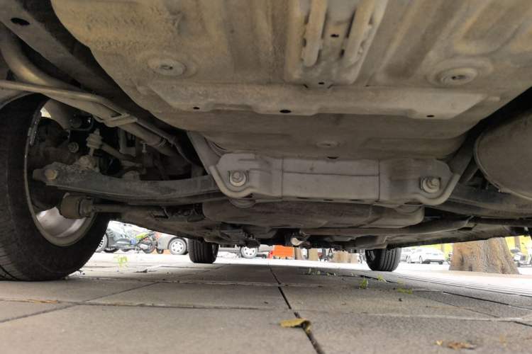 Used CHANGAN Alsvin V3 2015 1.4L Manual Warm-Hearted Model China IV Standard Chassis Rear