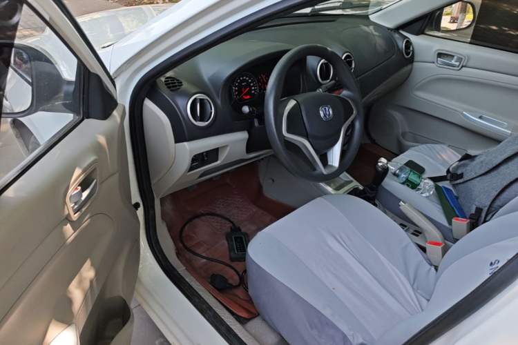 Used CHANGAN Alsvin V3 2015 1.4L Manual Warm-Hearted Model China V Standard Driver Seat