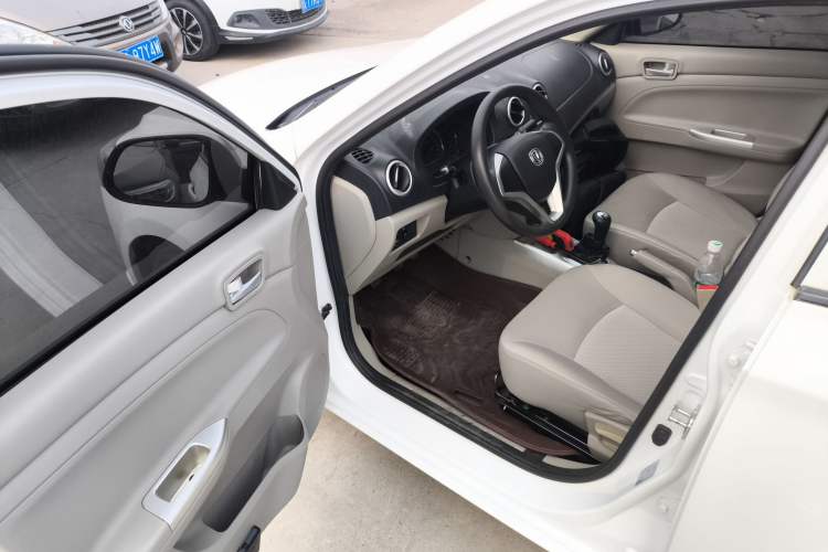 Used CHANGAN Alsvin V3 2015 1.4L Manual Meiruan Model China V Standard Driver Seat