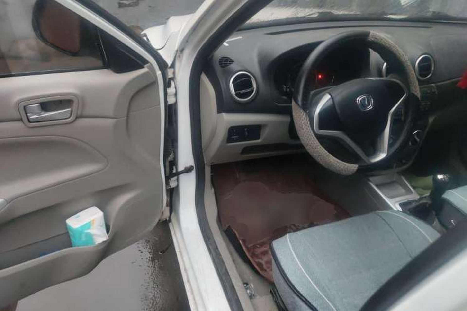 Used CHANGAN Alsvin V3 2015 1.4L Manual Warm-Hearted Model China V Standard Driver Seat