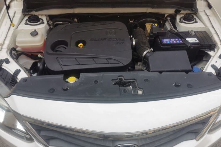 Used CHANGAN Alsvin V3 2015 1.4L Manual Warm-Hearted Model China V Standard Engine Bay