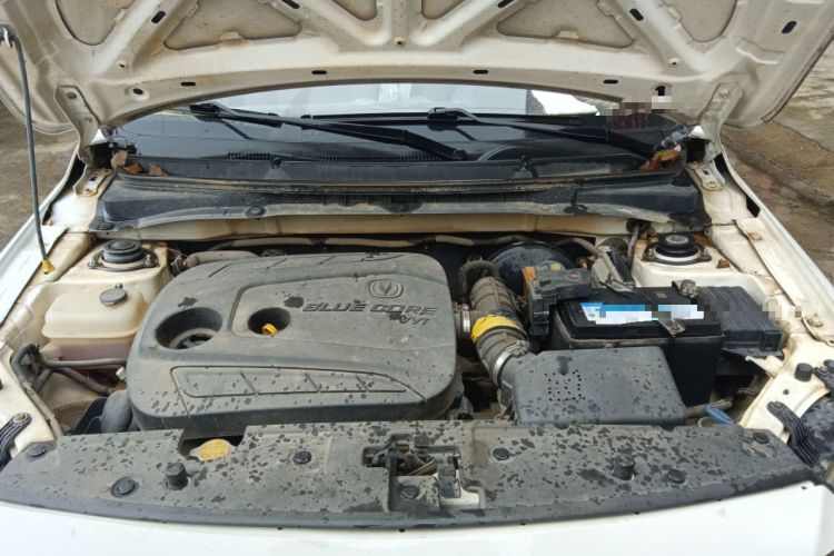 Used CHANGAN Alsvin V3 2015 1.4L Manual Warm-Hearted Model China V Standard Engine Bay
