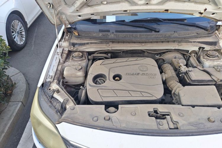 Used CHANGAN Alsvin V3 2015 1.4L Manual Meiruan Model China V Standard Engine Bay Right