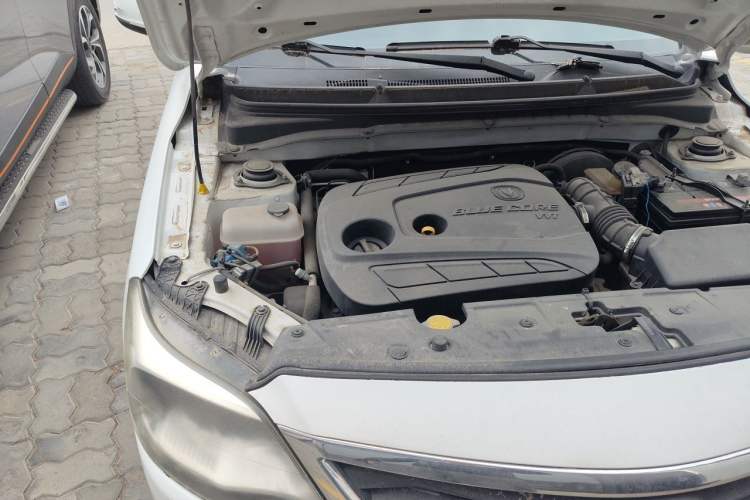 Used CHANGAN Alsvin V3 2015 1.4L Manual Meiruan Model China V Standard Engine Bay Right