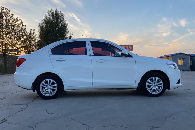 Used CHANGAN Alsvin V3 2015 1.4L Manual Meiruan Model China V Standard Exterior 2