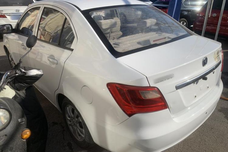 Used CHANGAN Alsvin V3 2015 1.4L Manual Meiman Model China IV Standard Exterior 3