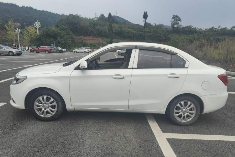 Used CHANGAN Alsvin V3 2015 1.4L Manual Meiman Model China IV Standard Exterior 5