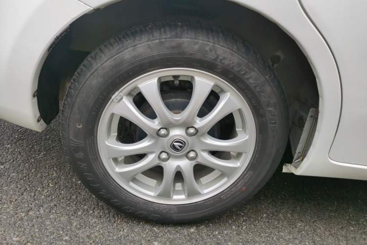 Used CHANGAN Alsvin V3 2015 1.4L Manual Meiruan Model China V Standard Exterior 5