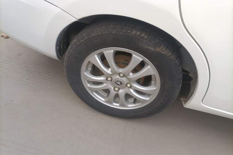 Used CHANGAN Alsvin V3 2015 1.4L Manual Meiruan Model China V Standard Exterior 5