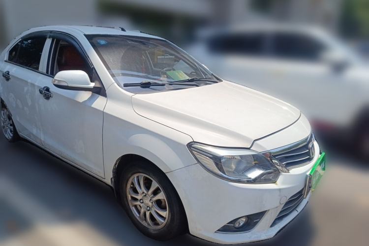 Used CHANGAN Alsvin V3 2015 1.4L Manual Warm-Hearted Model China V Standard Front Right 45 Deg