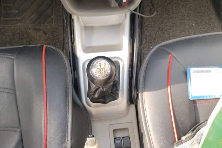 Used CHANGAN Alsvin V3 2015 1.4L Manual Meiruan Model China V Standard Gear Lever