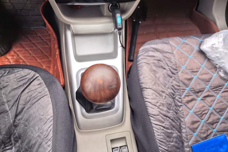 Used CHANGAN Alsvin V3 2015 1.4L Manual Meiruan Model China V Standard Gear Lever