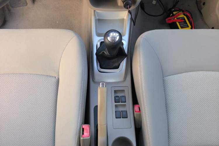 Used CHANGAN Alsvin V3 2015 1.4L Manual Meiruan Model China V Standard Gear Lever