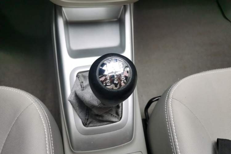 Used CHANGAN Alsvin V3 2015 1.4L Manual Meiruan Model China V Standard Gear Lever