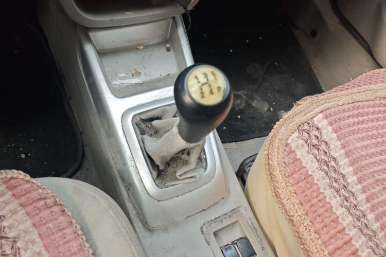 Used CHANGAN Alsvin V3 2015 1.4L Manual Meiruan Model China V Standard Gear Lever