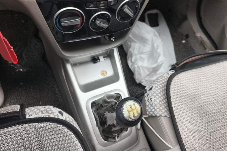 Used CHANGAN Alsvin V3 2015 1.4L Manual Meiruan Model China V Standard Gear Lever