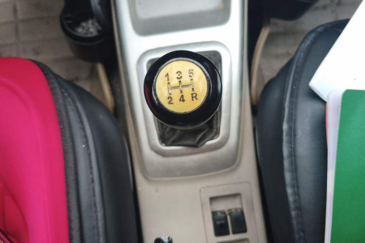 Used CHANGAN Alsvin V3 2015 1.4L Manual Meiruan Model China V Standard Gear Lever