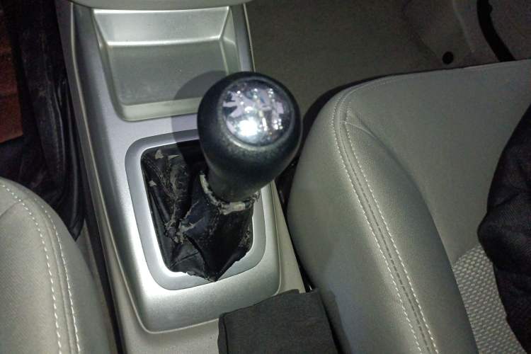 Used CHANGAN Alsvin V3 2015 1.4L Manual Meiruan Model China V Standard Gear Lever