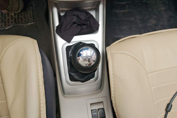 Used CHANGAN Alsvin V3 2015 1.4L Manual Meiruan Model China V Standard Gear Lever