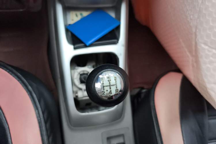 Used CHANGAN Alsvin V3 2015 1.4L Manual Meiruan Model China V Standard Gear Lever