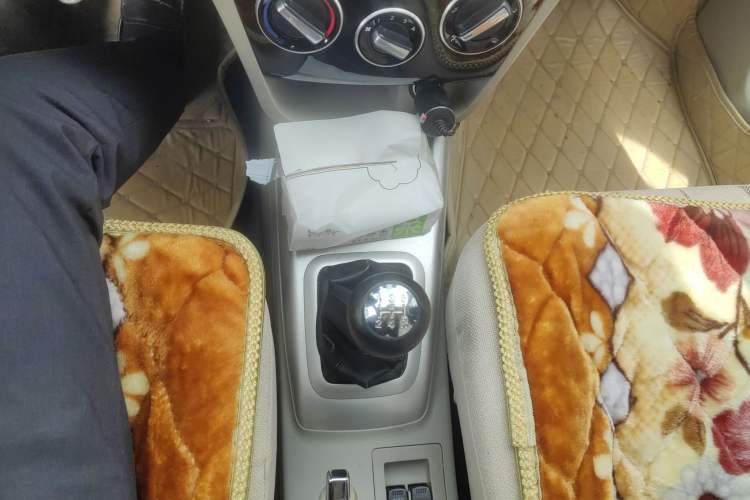 Used CHANGAN Alsvin V3 2015 1.4L Manual Meiruan Model China V Standard Gear Lever