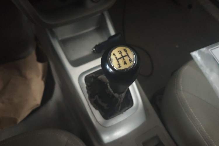 Used CHANGAN Alsvin V3 2015 1.4L Manual Meiruan Model China V Standard Gear Lever