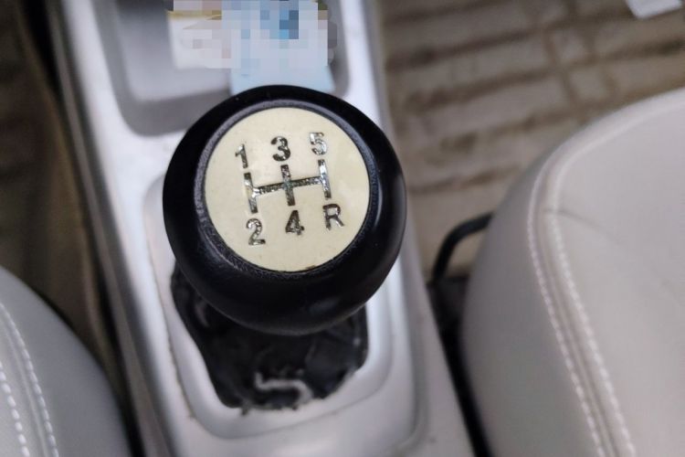 Used CHANGAN Alsvin V3 2015 1.4L Manual Meiruan Model China V Standard Gear Lever