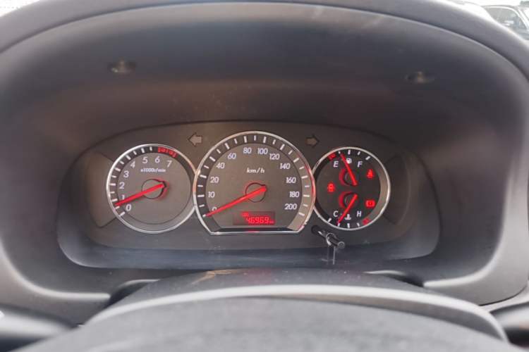 Used CHANGAN Alsvin V3 2015 1.4L Manual Warm-Hearted Model China V Standard Instrument Cluster