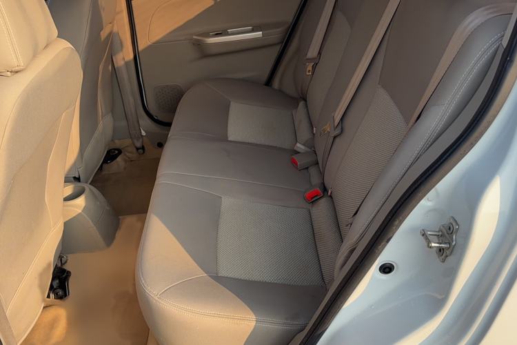Used CHANGAN Alsvin V3 2015 1.4L Manual Meiman Model China IV Standard Interior 1