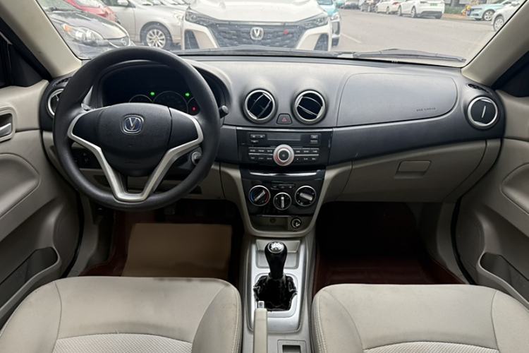 Used CHANGAN Alsvin V3 2015 1.4L Manual Warm-Hearted Model China V Standard Interior 2