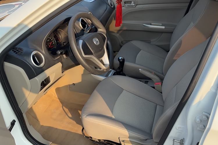 Used CHANGAN Alsvin V3 2015 1.4L Manual Meiman Model China IV Standard Interior 2