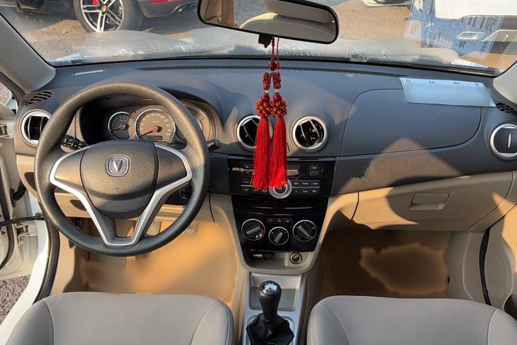 Used CHANGAN Alsvin V3 2015 1.4L Manual Meiman Model China IV Standard Interior 3