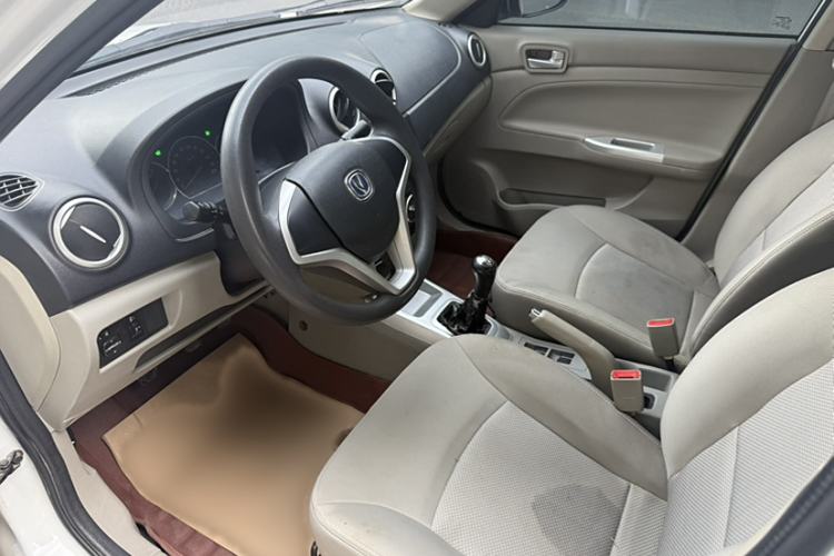 Used CHANGAN Alsvin V3 2015 1.4L Manual Warm-Hearted Model China V Standard Interior 4