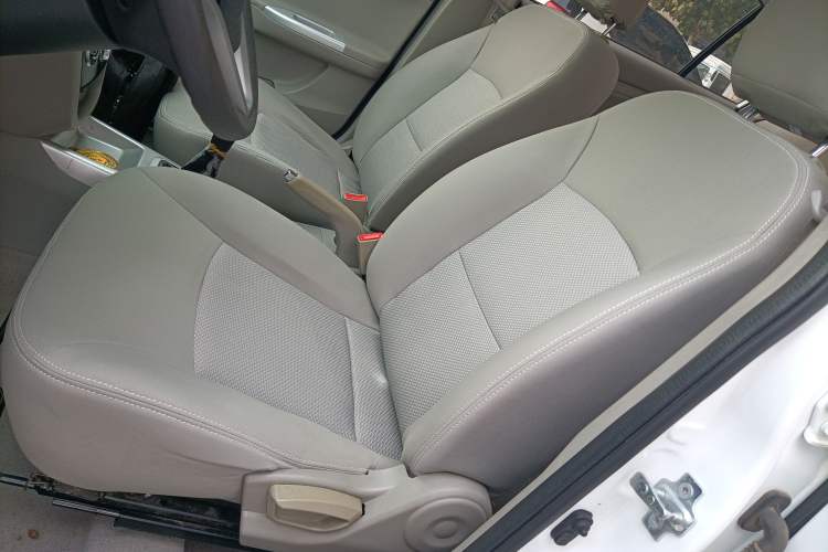 Used CHANGAN Alsvin V3 2015 1.4L Manual Warm-Hearted Model China V Standard Left Front Seat