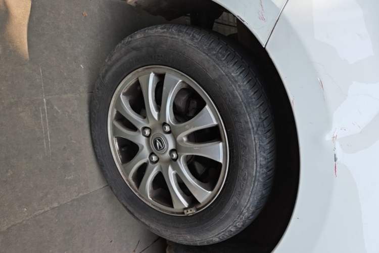Used CHANGAN Alsvin V3 2015 1.4L Manual Warm-Hearted Model China V Standard Left Front Wheel Hub