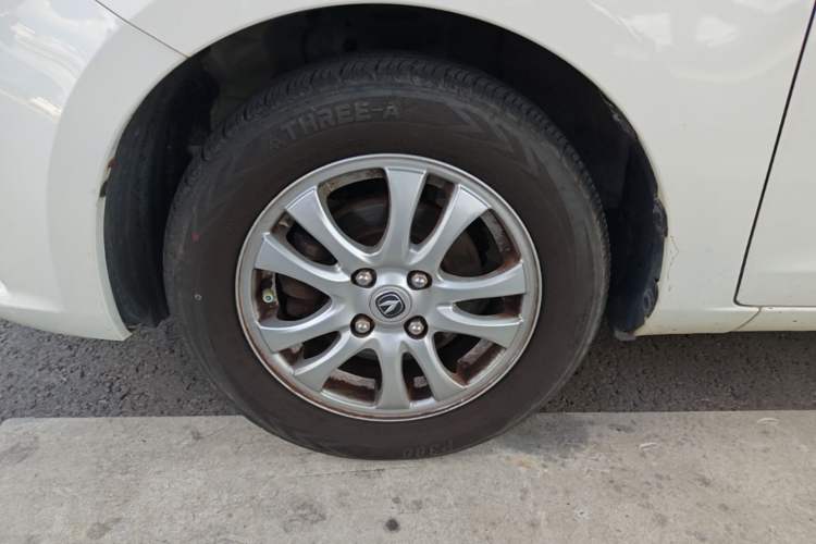 Used CHANGAN Alsvin V3 2015 1.4L Manual Warm-Hearted Model China V Standard Left Front Wheel Hub