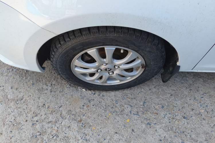 Used CHANGAN Alsvin V3 2015 1.4L Manual Warm-Hearted Model China V Standard Left Front Wheel Hub