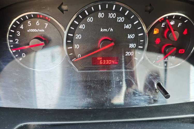 Used CHANGAN Alsvin V3 2015 1.4L Manual Warm-Hearted Model China V Standard Odometer Close Up