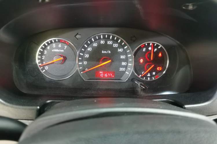 Used CHANGAN Alsvin V3 2015 1.4L Manual Meiruan Model China V Standard Odometer Close Up