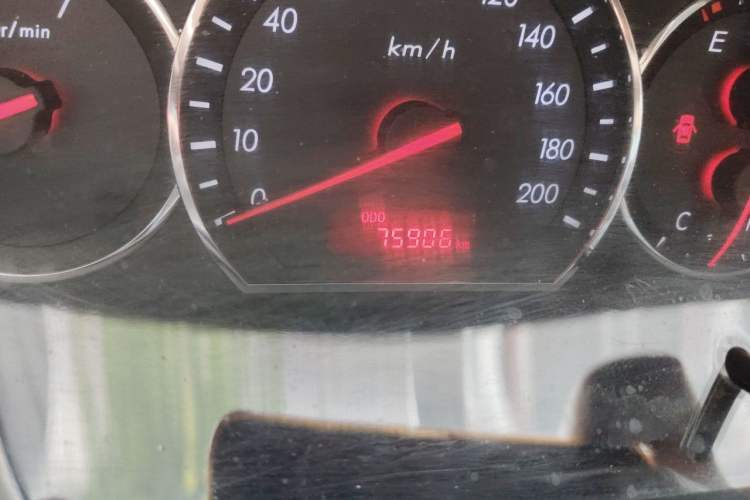 Used CHANGAN Alsvin V3 2015 1.4L Manual Meiruan Model China V Standard Odometer Close Up