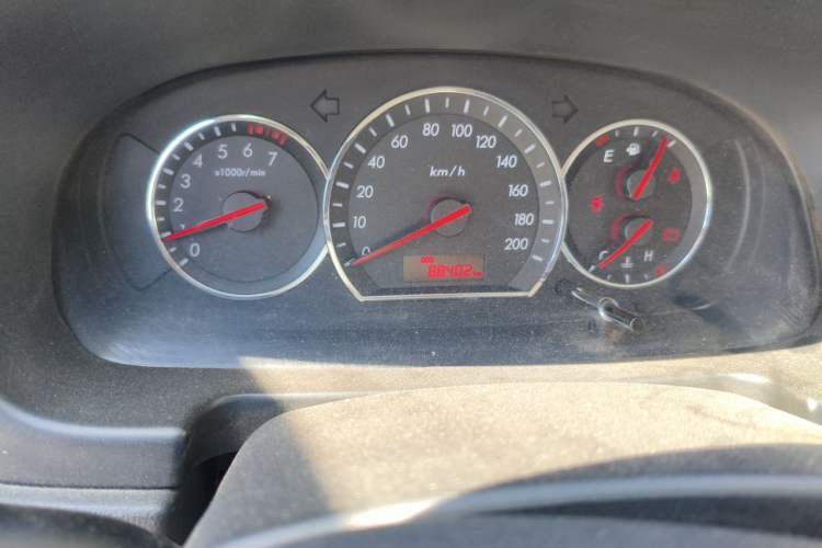 Used CHANGAN Alsvin V3 2015 1.4L Manual Meiruan Model China V Standard Odometer Close Up