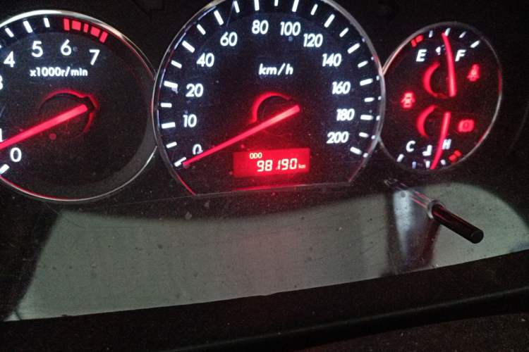 Used CHANGAN Alsvin V3 2015 1.4L Manual Warm-Hearted Model China V Standard Odometer Close Up