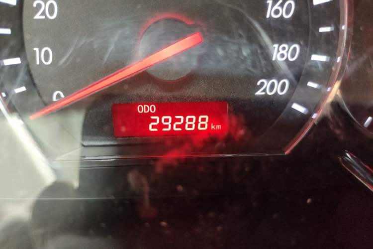 Used CHANGAN Alsvin V3 2015 1.4L Manual Meiruan Model China V Standard Odometer Close Up
