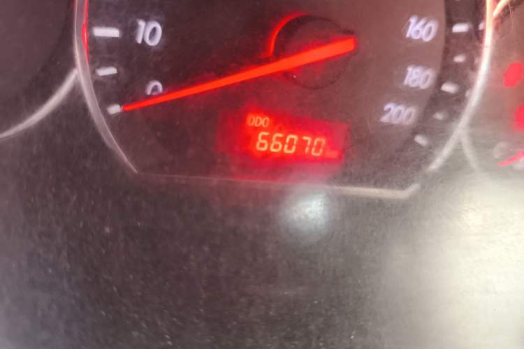 Used CHANGAN Alsvin V3 2015 1.4L Manual Meiruan Model China V Standard Odometer Close Up