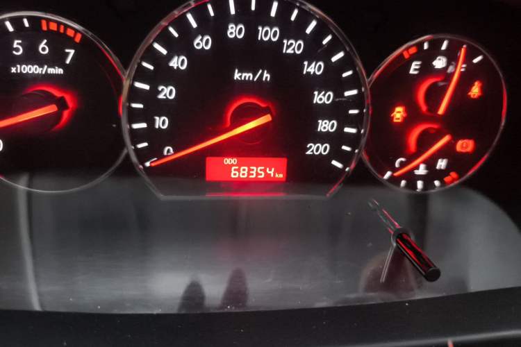 Used CHANGAN Alsvin V3 2015 1.4L Manual Meiruan Model China V Standard Odometer Close Up