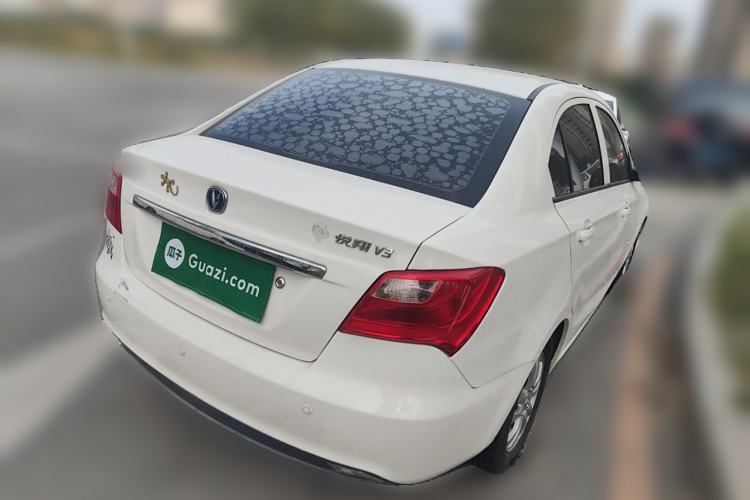 Used CHANGAN Alsvin V3 2015 1.4L Manual Warm-Hearted Model China IV Standard Rear Right 45 Deg