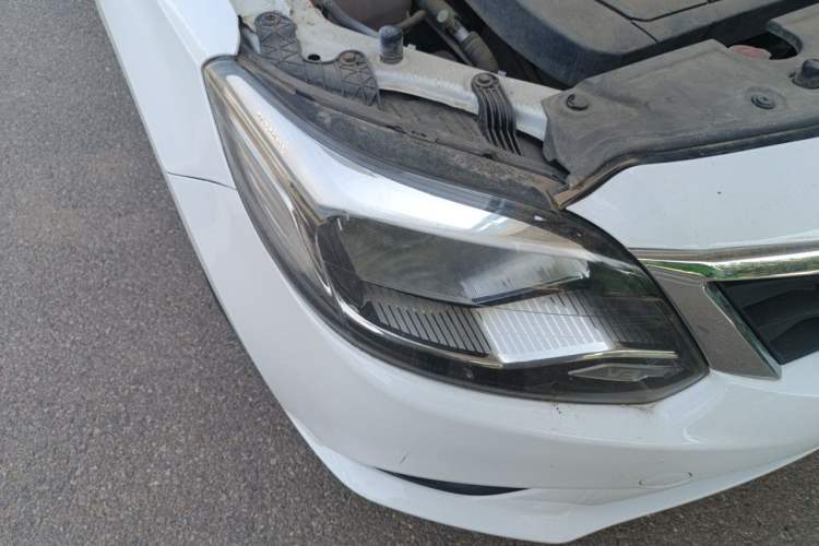 Used CHANGAN Alsvin V3 2015 1.4L Manual Meiman Model China IV Standard Right Front Headlight