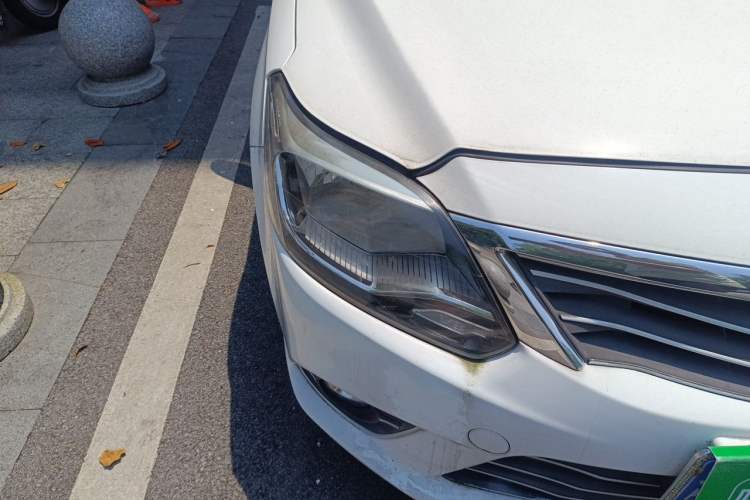 Used CHANGAN Alsvin V3 2015 1.4L Manual Warm-Hearted Model China V Standard Right Front Headlight
