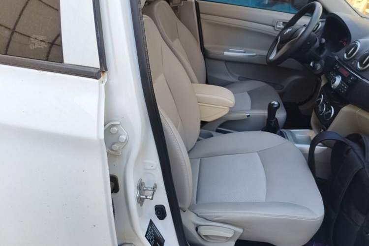 Used CHANGAN Alsvin V3 2015 1.4L Manual Warm-Hearted Model China V Standard Right Front Seat